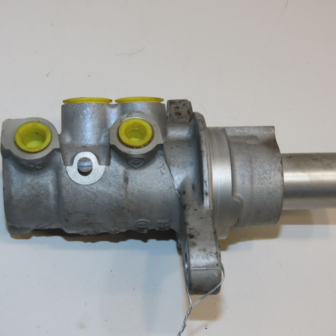 Maitre cylindre occasion PEUGEOT RCZ Phase 2 09-2012->... 2.0 HDI 160ch 4601X4 1