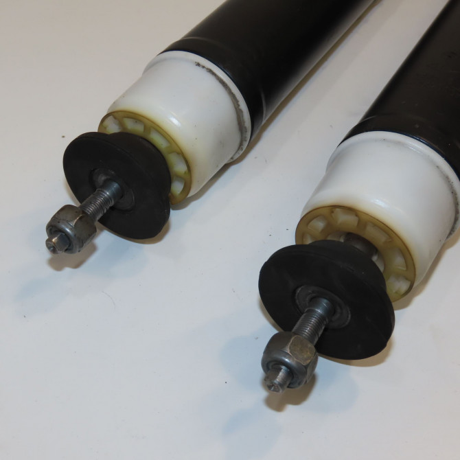 Amortisseur arrière droit occasion RENAULT CAPTUR Phase 1 04-1995->04-1999 1.2i 120ch 2