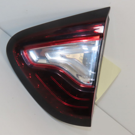 Feu arrière intérieur droit occasion RENAULT CAPTUR Phase 1 04-1995->04-1999 1.2i 120ch