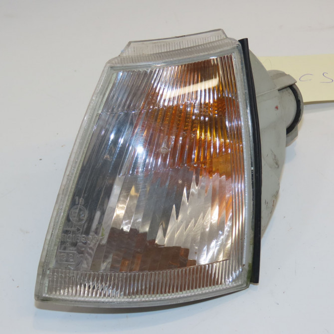 Clignotant gauche occasion RENAULT CLIO I Phase 1 06-1990->03-1994 1.9 D 7701349981 1
