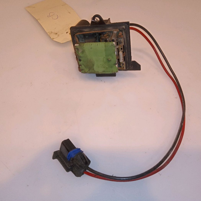 Resistance de chauffage occasion RENAULT CLIO II Phase 1 03-1998->06-2001 1.9 D 65ch 7701044815 2