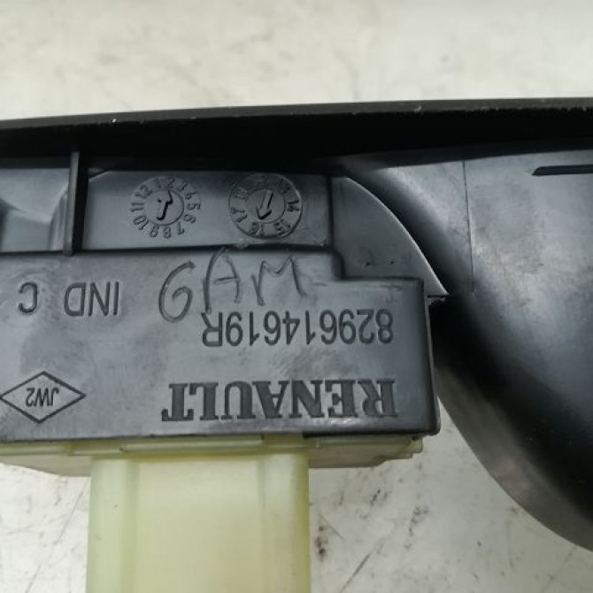 Commande leve-glace porte arrière gauche occasion RENAULT CAPTUR Phase 1 02-2013->... 1.2i 118 16V 254218614R 3