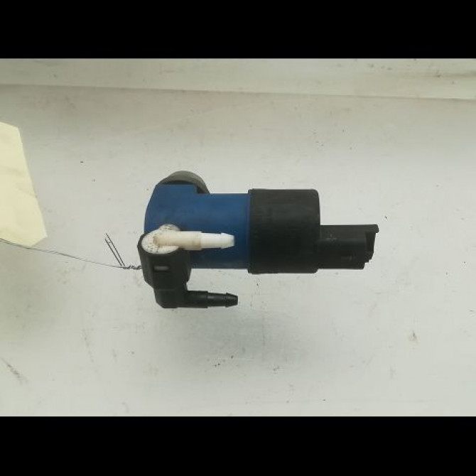 Pompe lave-glace avant occasion RENAULT CLIO III Phase 1 09-2005->03-2009 7700428386 1