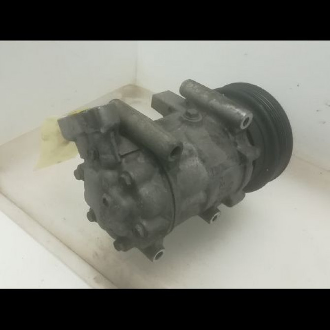 Compresseur air conditionne occasion RENAULT CLIO III Phase 1 09-2005->03-2009 1.2i 16v 75ch 8200819568 2