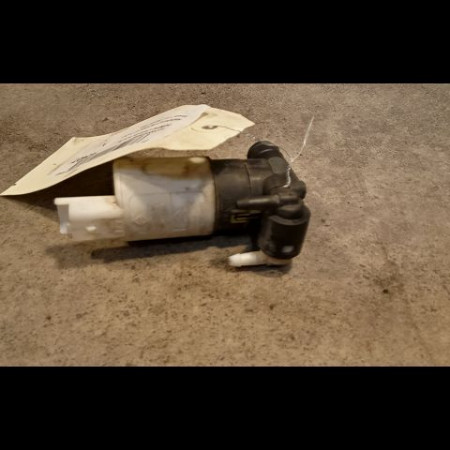 Pompe lave-glace avant occasion RENAULT SCENIC II Phase 1 03-2004->09-2006 1.9 DCI 120ch 7700428386