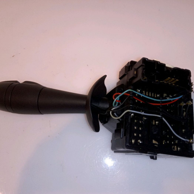 Commande essuie glace occasion RENAULT CLIO IV Phase 1 07-2012->... 1.5 DCI 90ch 8201168013 2