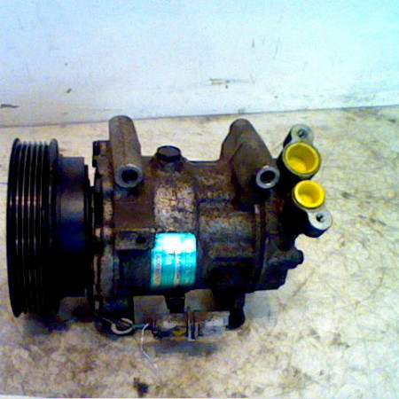 Compresseur air conditionne occasion RENAULT MODUS Phase 1 09-2004->12-2007 1.4i 16v 8200953359