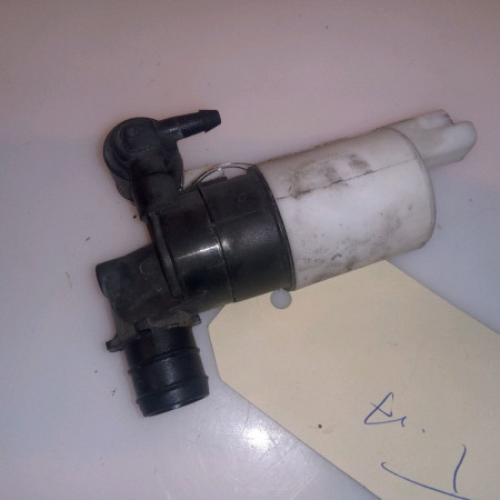 Pompe lave-glace avant occasion RENAULT MEGANE II Phase 2 01-2006->06-2009 1.9 DCI 130ch 7700428386