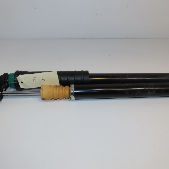 Amortisseur arrière droit occasion RENAULT CLIO IV Phase 1 07-2012->... 1.2i 120ch 562108224R 3