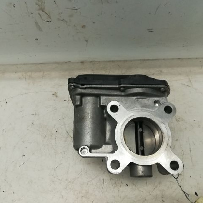 Boitier papillon occasion RENAULT CAPTUR Phase 1 02-2013->... 1.2i 118 16V 161206038R 2