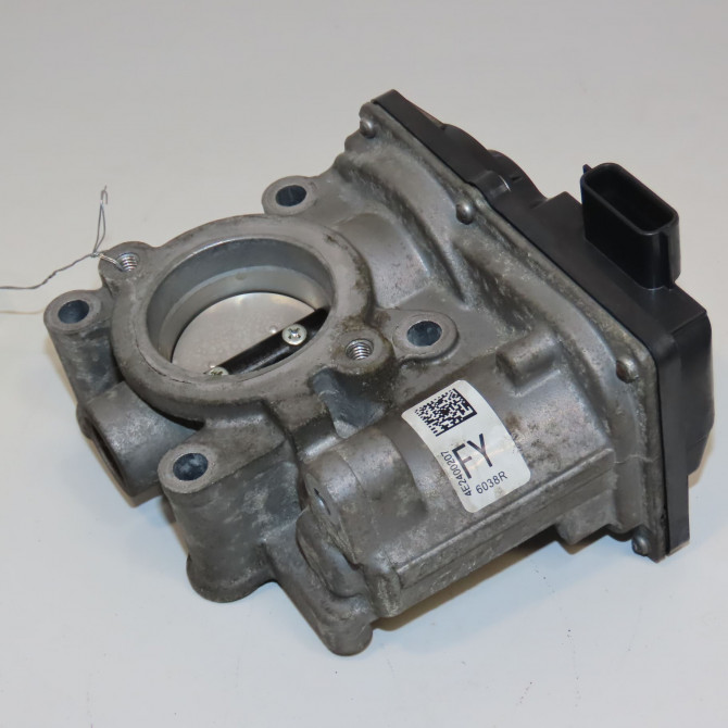 Boitier papillon occasion  161206038R 2