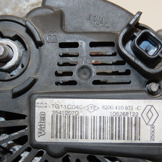 Alternateur occasion RENAULT SCENIC II Phase 2 09-2006->04-2009 8200667611 6