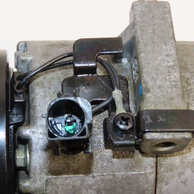 Compresseur air conditionne occasion HYUNDAI IX20 Phase 1 10-2010->... 1.4 CRDI 90ch 977012K001 5