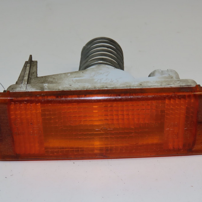 Clignotant droit occasion RENAULT EXPRESS Phase 2 09-1994->09-1997 1.9 D 65ch 7701203558 1