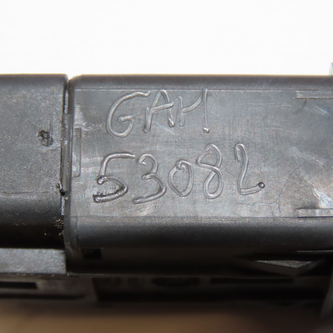 Bouton de warning occasion RENAULT KANGOO I Phase 1 09-1997->06-2003 1.9 D 55ch 320050701R 3