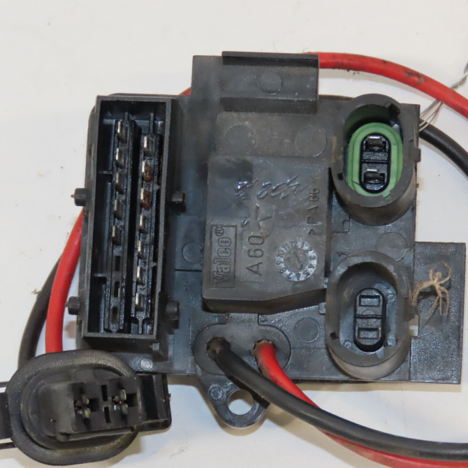 Resistance de chauffage occasion RENAULT KANGOO I Phase 1 09-1997->06-2003 1.4i 8v 75ch 7701050890 2