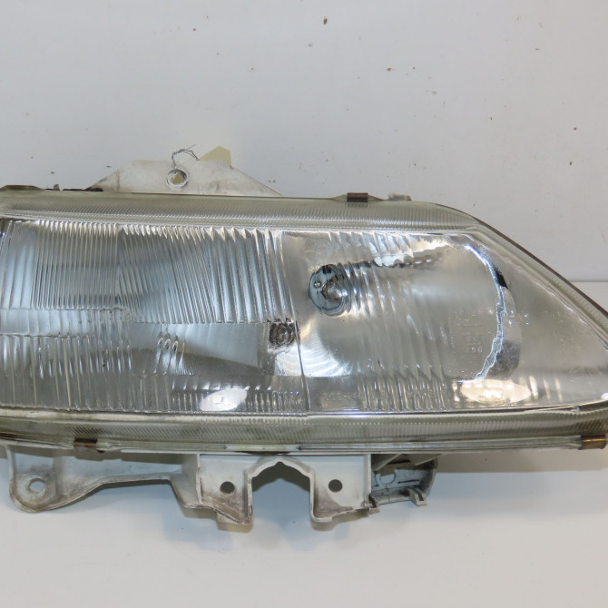 Phare droit occasion RENAULT LAGUNA I Phase 1 01-1994->04-1998 1.8 7701038264 1