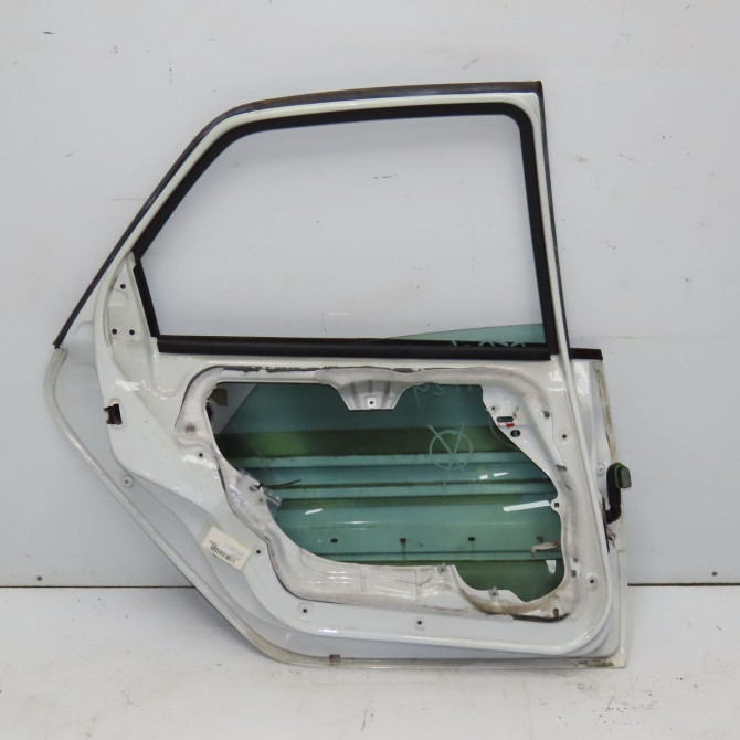 Porte arrière gauche occasion RENAULT LAGUNA I Phase 2 04-1998->11-2000 1.6 16v 7751468112 2