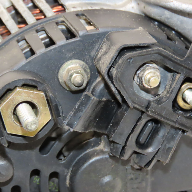 Alternateur occasion RENAULT LAGUNA I Phase 1 01-1994->04-1998 1.8 7700436626 5