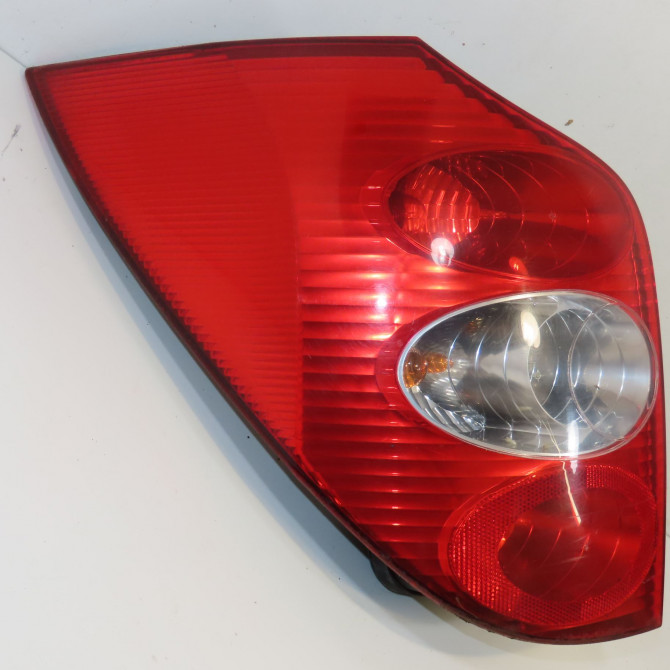 Feu arrière gauche occasion RENAULT LAGUNA II Phase 2 03-2005->09-2007 1.9 DCI 125ch 8200703487 2