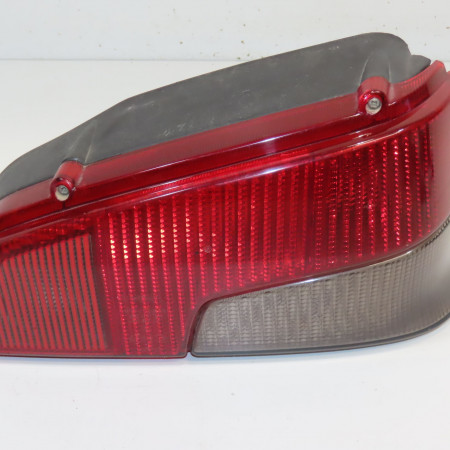 Feu arrière droit occasion PEUGEOT 106 Phase 1 09-1991->04-1996 1.4i 635184