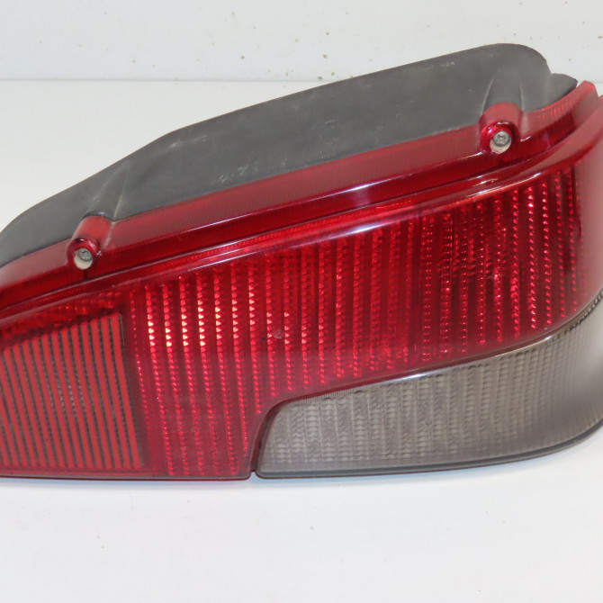 Feu arrière droit occasion PEUGEOT 106 Phase 1 09-1991->04-1996 1.4i 635184 1
