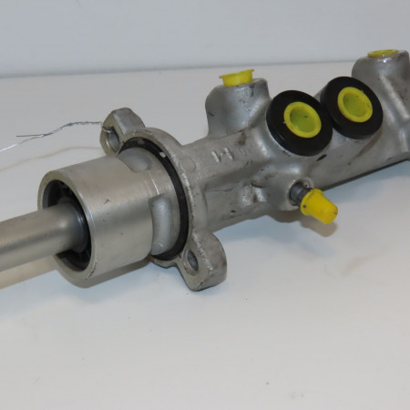 Maitre cylindre occasion RENAULT MASTER II Phase 3 06-2006->04-2010 2.5 DCI 100ch 7701209583