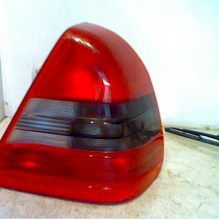 Feu arrière droit occasion MERCEDES CLASSE C I Phase 1 06-1993->06-1997 C 220 D 2028200466