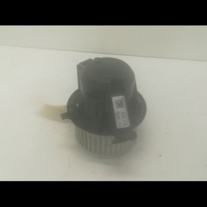 Ventilateur de chauffage occasion RENAULT TWINGO III Phase 1 06-2014->... 1.0 SCE 12v 70ch 272102302R 1