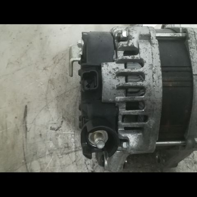 Alternateur occasion PEUGEOT 5008 II 9824742880 4