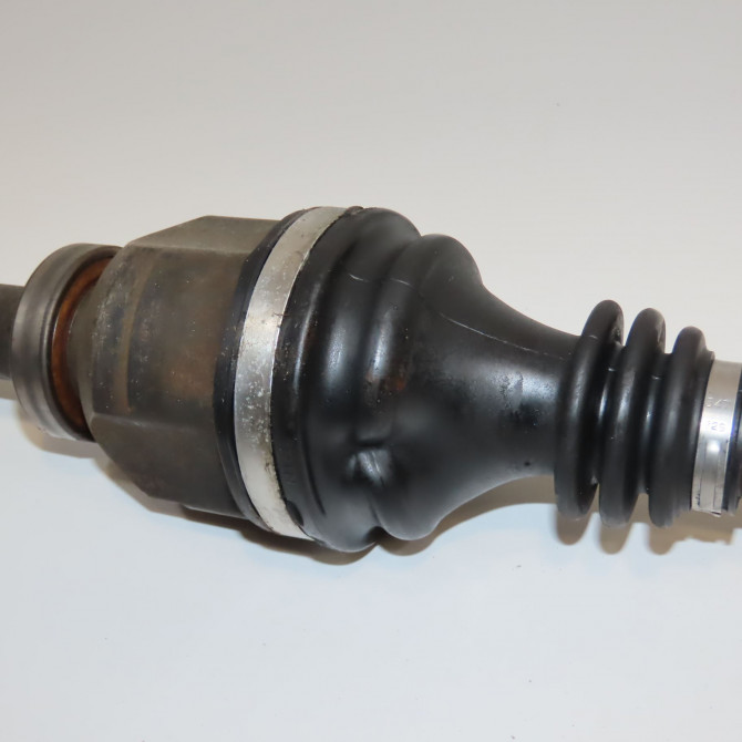 Transmission avant droite occasion RENAULT ESPACE IV Phase 1 09-2002->03-2006 2.2 DCI 8200439891 3