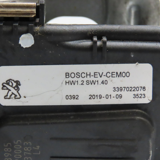 Moteur essuie-glace avant occasion PEUGEOT 3008 II Phase 1 04-1995->04-1999 1.5 BlueHDI 130ch 9824762480 4