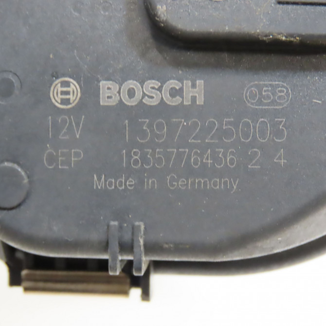 Moteur essuie-glace avant occasion PEUGEOT 3008 II Phase 1 04-1995->04-1999 1.5 BlueHDI 130ch 9824762480 5