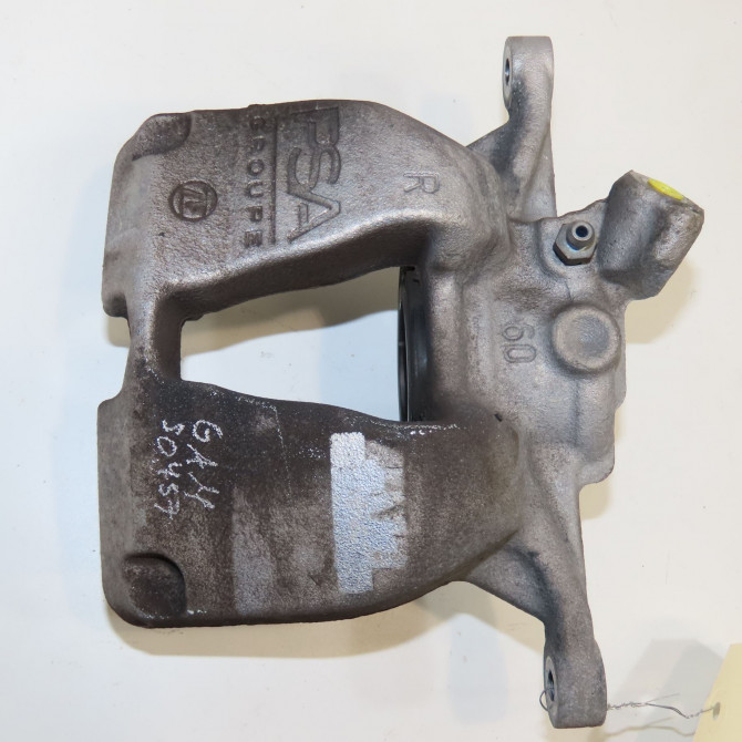 Etrier de frein avant droit occasion  1647880080 4