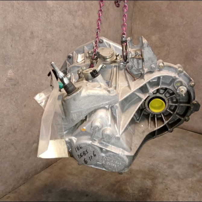 Boîte à vitesse mecanique occasion RENAULT SCENIC II Phase 2 09-2006->04-2009 1.6i 16v 7701477611 4