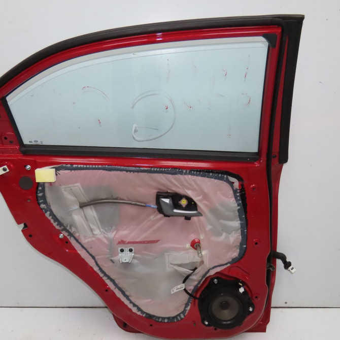 Porte arrière gauche occasion KIA RIO III Phase 1 04-1995->04-1999 1.2i 85ch 770031W210 2