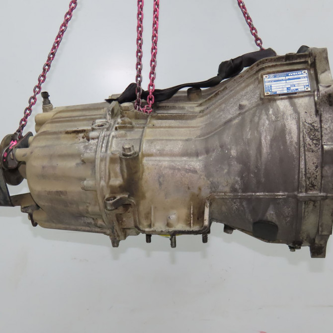 Boîte à vitesse mecanique occasion IVECO DAILY III Phase 1 05-1999->04-2006 35C13 2