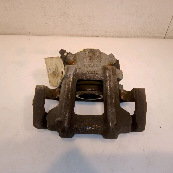 Etrier de frein avant droit occasion B.M.W. SERIE 1 II Phase 1 08-2011->06-2015 34116850644 1