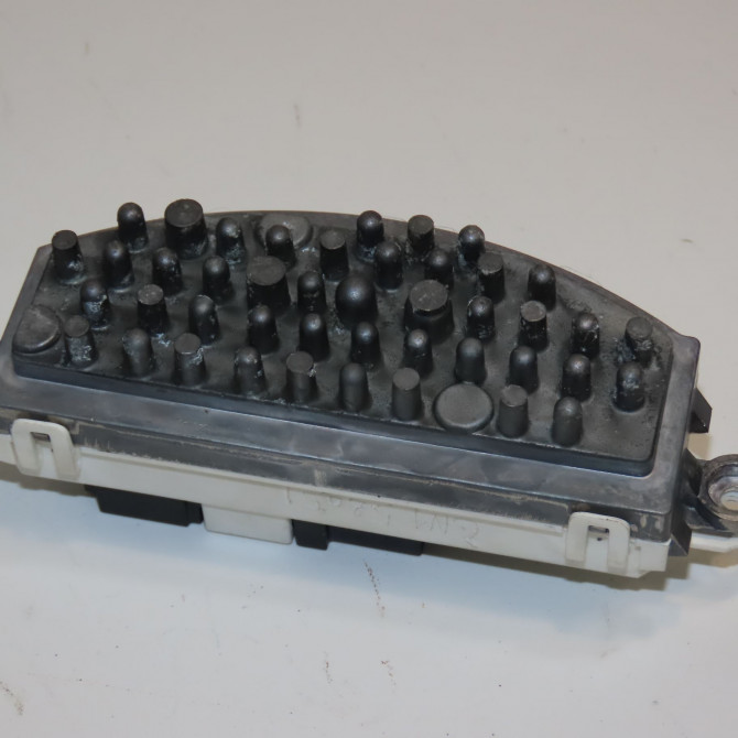 Resistance de chauffage occasion B.M.W. SERIE 1 II Phase 1 08-2011->06-2015 116D 116ch 64119232058 1