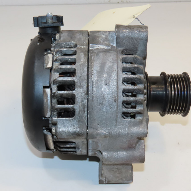 Alternateur occasion B.M.W. SERIE 1 II phase 2 03-2015->... 114 D 95ch 12318626087 3