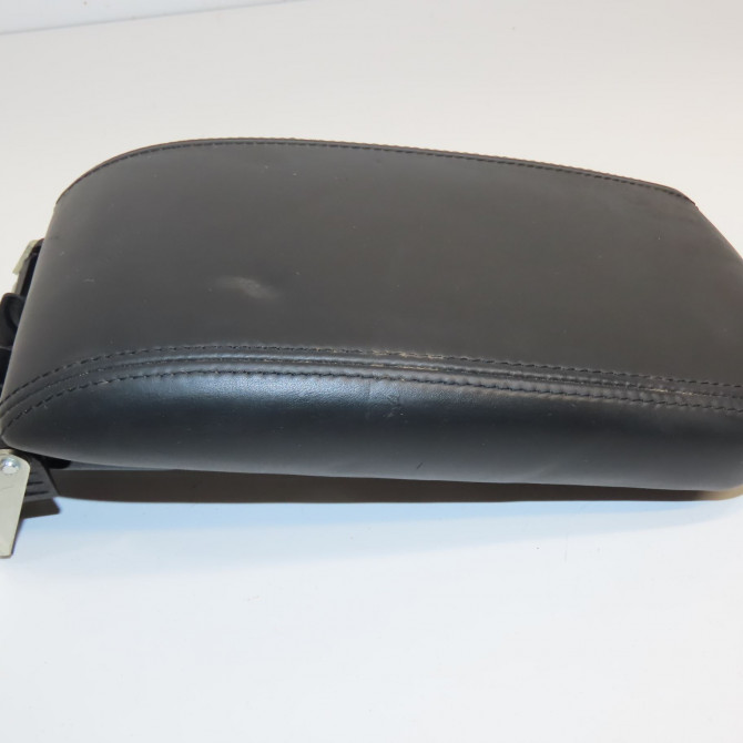 Vide poche occasion PEUGEOT RCZ Phase 2 09-2012->... 2.0 HDI 160ch 8226WV 1