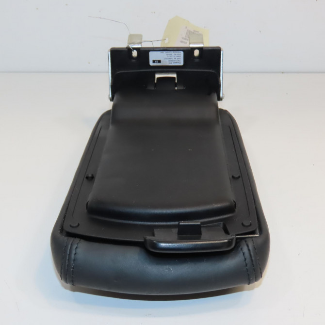 Vide poche occasion PEUGEOT RCZ Phase 2 09-2012->... 2.0 HDI 160ch 8226WV 4