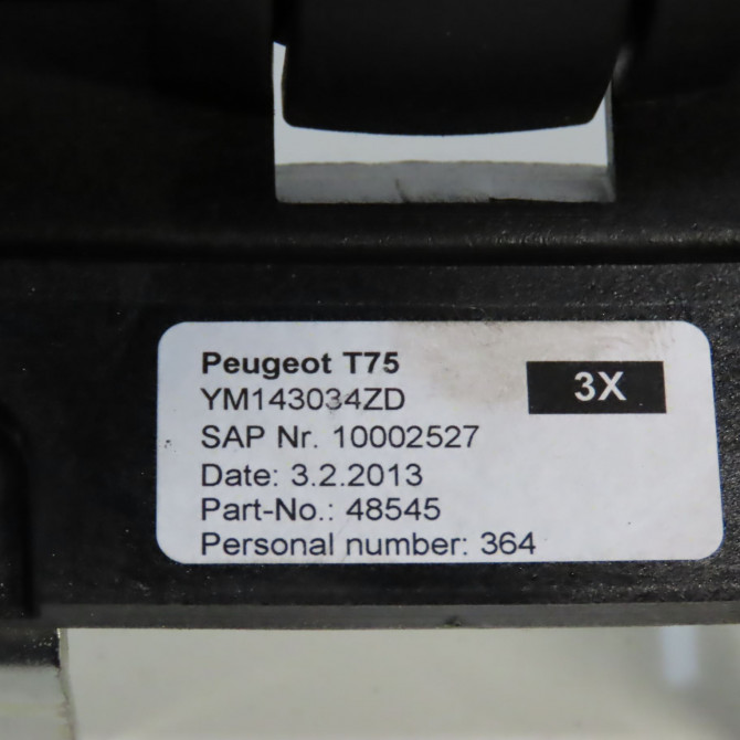 Vide poche occasion PEUGEOT RCZ Phase 2 09-2012->... 2.0 HDI 160ch 8226WV 5