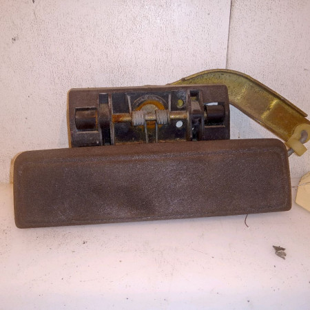 Poignee ext porte avg occasion PEUGEOT 205 Phase 1 03-1983->07-1987 1.4i 60ch 910175