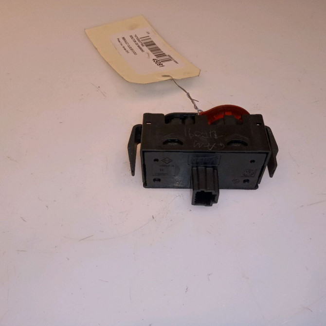 Bouton de warning occasion RENAULT CLIO III Phase 2 03-2009->12-2014 1.5 DCI 75ch 252103766R 2