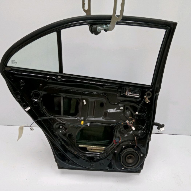 Porte arrière gauche occasion TOYOTA AVENSIS II phase 1 05-2003->08-2006 115 D-4D 6700405110 2