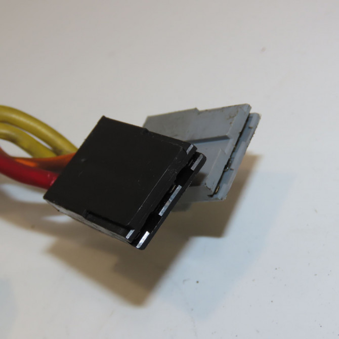 Antivol de direction occasion RENAULT EXPRESS Phase 1 11-1985->09-1994 1.6 D 7701044087 2