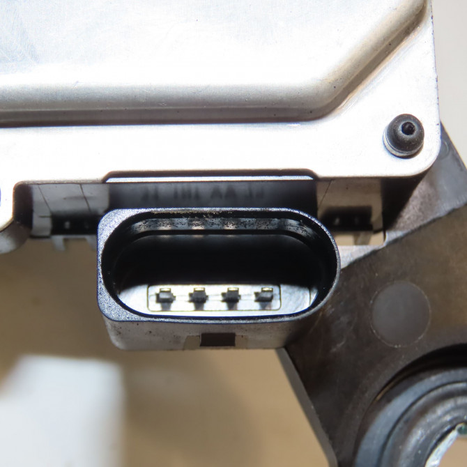 Moteur essuie-glace arrière occasion  8V0955711B 3