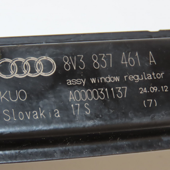 Mecanisme+moteur leve-glace avg occasion  8V3837461A 6