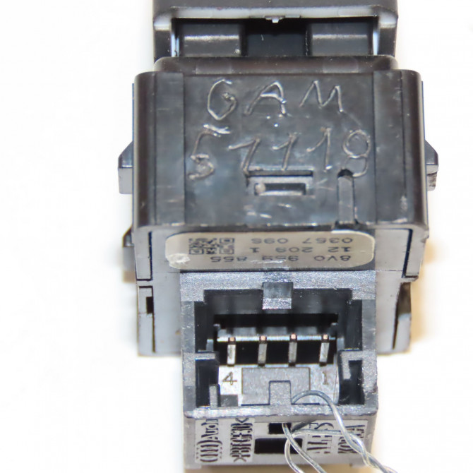 Commande lève-glace porte avant droite occasion  8V0959855 2